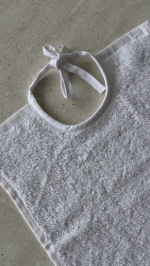 Bavoir bébé classique blanc en 100% coton